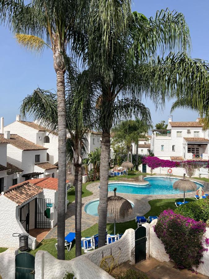 Hébergement de vacances Benavista - 2 Bed Town House With Pool Estepona